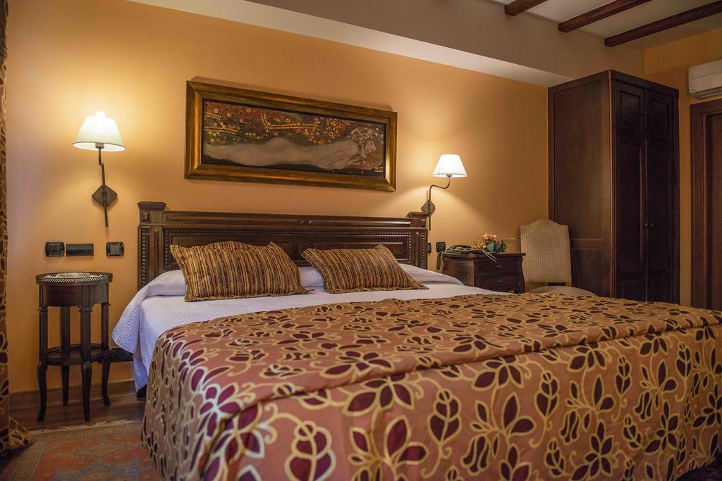 Castillo El Collado Hotel 2*